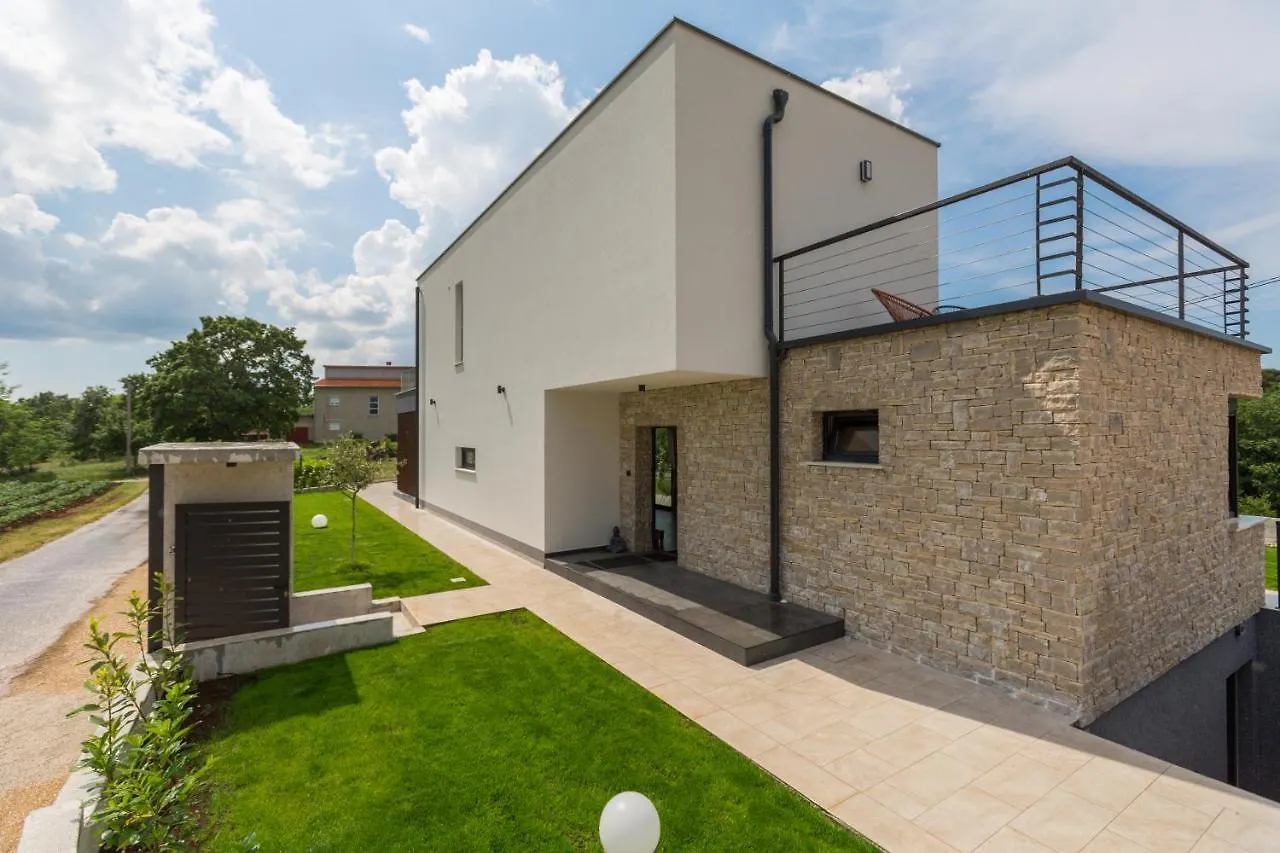 Villa Emma-Louisa Zminj Croatia